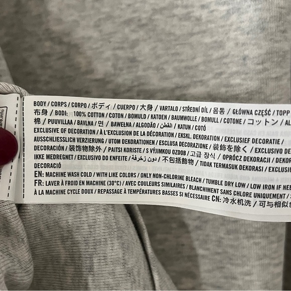 Abercrombie good luck tank - Picture 5 of 5